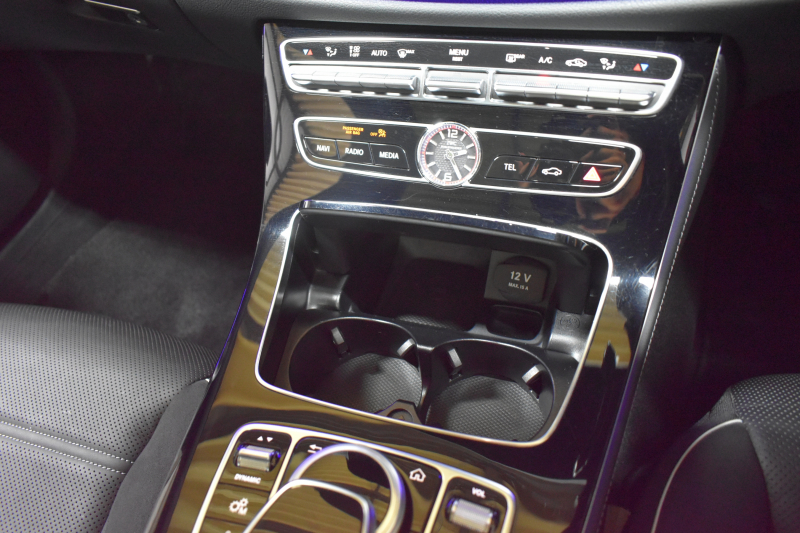 AMG Eクラス E63 S 4M+ ｴｸｽｸﾙｰｼﾌﾞ ﾚｰﾀﾞｰSP 右H 612馬力 ｴｸｽｸﾙｰｼﾌﾞP MEｺﾈｸﾄ ﾊﾟﾉﾗﾏSR ﾋｰﾀｰｸｰﾗｰ黒革 ﾃﾞｨｽﾄﾛ BSM Lﾁｪﾝｼﾞ AMGｴｱﾛ20AW ｷｰGo PTS ﾌｯﾄﾄﾗﾝｸ HUD ﾌﾞﾙﾒS 地ﾃﾞｼﾞ360ｶﾒﾗ 2年保証