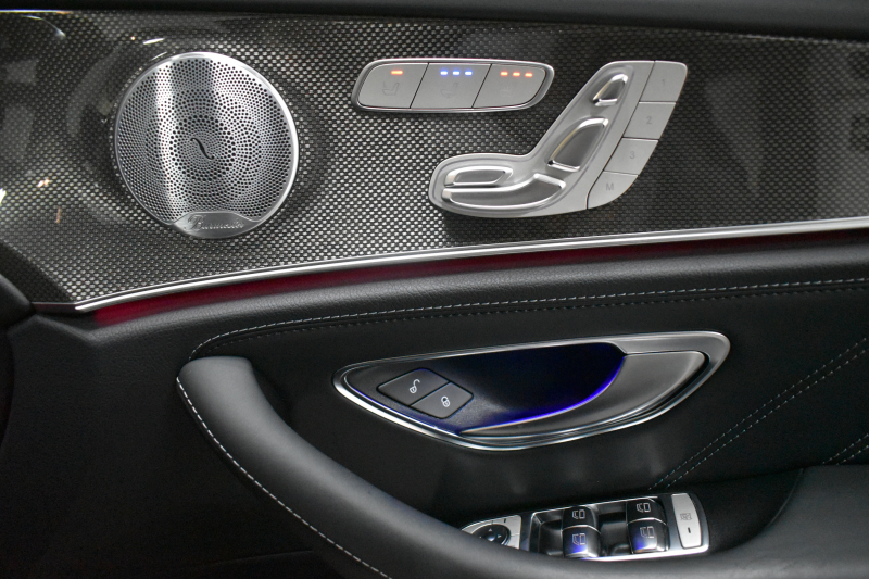 AMG Eクラス E63 S 4M+ ｴｸｽｸﾙｰｼﾌﾞ ﾚｰﾀﾞｰSP 右H 612馬力 ｴｸｽｸﾙｰｼﾌﾞP MEｺﾈｸﾄ ﾊﾟﾉﾗﾏSR ﾋｰﾀｰｸｰﾗｰ黒革 ﾃﾞｨｽﾄﾛ BSM Lﾁｪﾝｼﾞ AMGｴｱﾛ20AW ｷｰGo PTS ﾌｯﾄﾄﾗﾝｸ HUD ﾌﾞﾙﾒS 地ﾃﾞｼﾞ360ｶﾒﾗ 2年保証