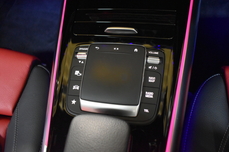 メルセデスベンツ GLA GLA200d 4ﾏﾁｯｸ AMGﾗｲﾝ/AMGﾚｻﾞｰｴｸｽｸﾙｰｼﾌﾞP/ﾚｰﾀﾞｰSP 燃費16.5 ﾃﾞｨｰｾﾞﾙTB ﾊﾟﾉﾗﾏｻﾝR ﾋｰﾀｰ付赤黒革ｼｰﾄ ﾃﾞｨｽﾄﾛ BSM Lﾁｪﾝｼﾞ AMGｴｱﾛ19AW ｷｰﾚｽGO PTS ﾌｯﾄﾄﾗﾝｸ 対話式ﾅﾋﾞ 360ｶﾒﾗ 2年保証