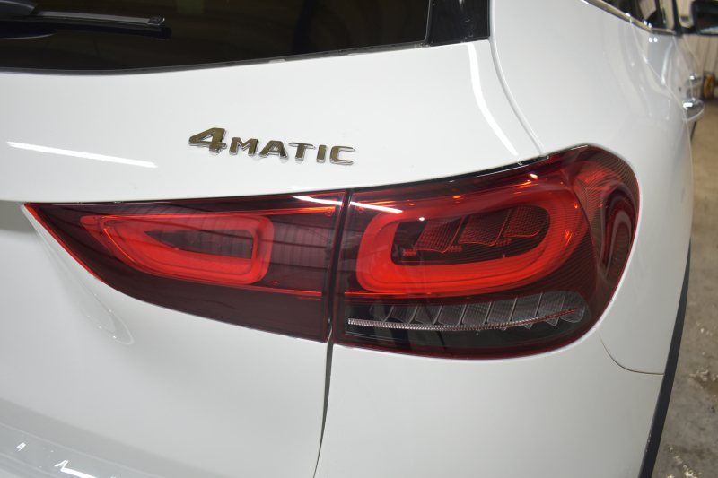 メルセデスベンツ GLA GLA200d 4ﾏﾁｯｸ AMGﾗｲﾝ/AMGﾚｻﾞｰｴｸｽｸﾙｰｼﾌﾞP/ﾚｰﾀﾞｰSP 燃費16.5 ﾃﾞｨｰｾﾞﾙTB ﾊﾟﾉﾗﾏｻﾝR ﾋｰﾀｰ付赤黒革ｼｰﾄ ﾃﾞｨｽﾄﾛ BSM Lﾁｪﾝｼﾞ AMGｴｱﾛ19AW ｷｰﾚｽGO PTS ﾌｯﾄﾄﾗﾝｸ 対話式ﾅﾋﾞ 360ｶﾒﾗ 2年保証