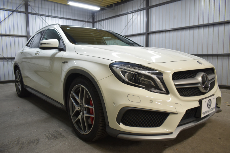 AMG GLA GLA45 4ﾏﾁｯｸ ﾚｰﾀﾞｰｾｰﾌﾃｨP 高出力ｴﾝｼﾞﾝ360馬力 ﾊﾟﾉﾗﾏｻﾝﾙｰﾌ ﾋｰﾀｰ黒革 ﾃﾞｨｽﾄﾛﾆｯｸﾌﾟﾗｽ ﾌﾞﾗｲﾝｯﾄﾞｽﾎﾟｯﾄ ﾚｰﾝｷｰﾌﾟ AMGｴｱﾛ19AW ｷｰﾚｽGO ﾊﾟｰｸﾄﾛﾆｯｸ 地デジBｶﾒﾗ 2年保証