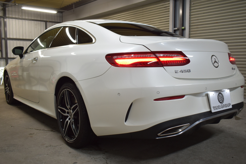 メルセデスベンツ Eクラス E450 4ﾏﾁｯｸ ｸｰﾍﾟ ｽﾎﾟｰﾂ ｴｸｽｸﾙｰｼﾌﾞ ﾚｰﾀﾞｰｾｰﾌﾃｨP 367馬力 3.0ﾘｯﾀｰ/V6 4WD ﾊﾟﾉﾗﾏｻﾝﾙｰﾌ ﾋｰﾀｰ/ｸｰﾗｰ赤黒革 ﾌﾞﾙﾒｽﾀｰ HUD ﾃﾞｨｽﾄﾛ ﾌﾞﾗｲﾝﾄﾞS Lﾁｪﾝｼﾞ AMGｴｱﾛ19AW HDDﾅﾋﾞTV 360ｶﾒﾗ ｷｰﾚｽGO ﾌｯﾄﾄﾗﾝｸ 2年保証