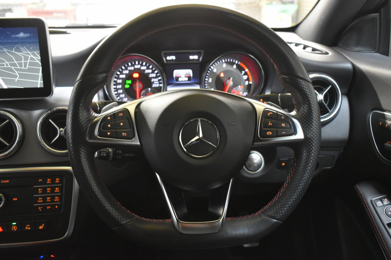 メルセデスベンツ CLAクラス CLA180 Edition Black AMGﾗｲﾝ ﾚｰﾀﾞｰｾｰﾌﾃｨP 限定250台 1ｵｰﾅｰ ﾊｰﾌﾚｻﾞｰ ﾃﾞｨｽﾄﾛ ﾌﾞﾗｲﾝﾄﾞｽﾎﾟｯﾄ ﾚｰﾝｷｰﾌﾟ AMGｴｱﾛ18AW HDDﾅﾋﾞTV ﾊﾞｯｸｶﾒﾗ ｷｰﾚｽGo ﾊﾟｰｸｱｼｽﾄ 2年保証