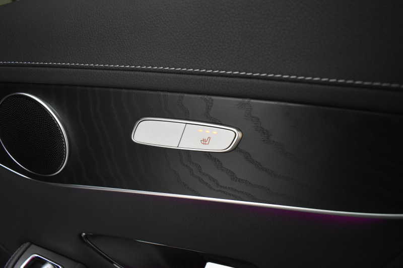 メルセデスベンツ GLC GLC220d 4ﾏﾁｯｸ AMGﾗｲﾝ ﾚｰﾀﾞｰｾｰﾌﾃｨP 後期型 1ｵｰﾅｰ ﾊﾟﾉﾗﾏｻﾝﾙｰﾌ AMGｴｱﾛ19AW ﾃﾞｨｽﾄﾛﾆｯｸ ﾌﾞﾗｲﾝﾄﾞｽﾎﾟｯﾄ ﾚｰﾝｷｰﾌﾟ ﾊｰﾌﾚｻﾞｰ MBUXﾅﾋﾞTV 360ｶﾒﾗ ｷｰﾚｽGO ﾌｯﾄｹﾞｰﾄ 2年保証