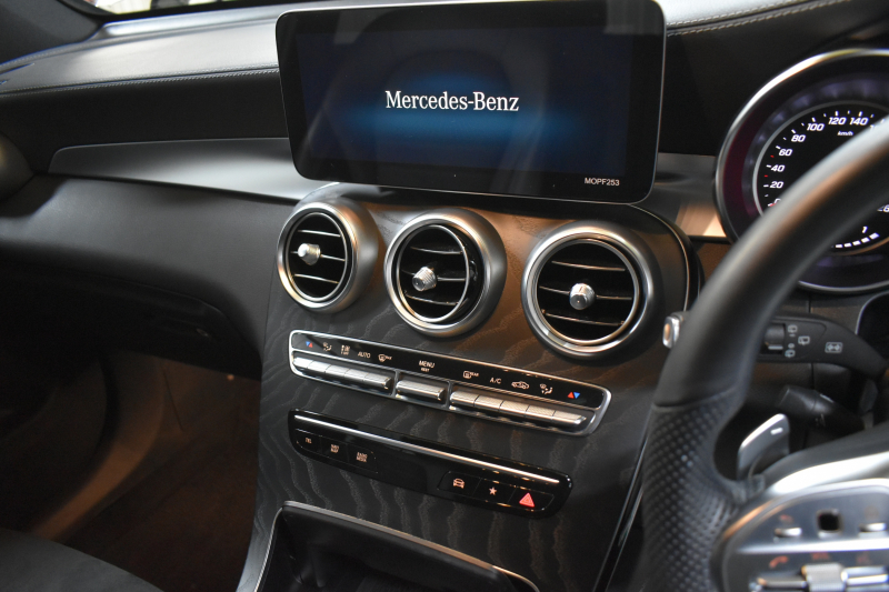 メルセデスベンツ GLC GLC220d 4ﾏﾁｯｸ AMGﾗｲﾝ ﾚｰﾀﾞｰｾｰﾌﾃｨP 後期型 1ｵｰﾅｰ ﾊﾟﾉﾗﾏｻﾝﾙｰﾌ AMGｴｱﾛ19AW ﾃﾞｨｽﾄﾛﾆｯｸ ﾌﾞﾗｲﾝﾄﾞｽﾎﾟｯﾄ ﾚｰﾝｷｰﾌﾟ ﾊｰﾌﾚｻﾞｰ MBUXﾅﾋﾞTV 360ｶﾒﾗ ｷｰﾚｽGO ﾌｯﾄｹﾞｰﾄ 2年保証