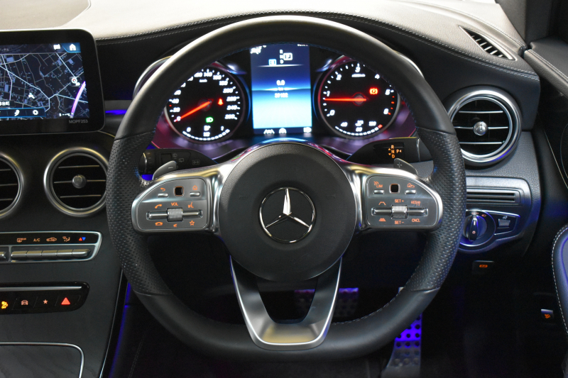 メルセデスベンツ GLC GLC220d 4ﾏﾁｯｸ AMGﾗｲﾝ ﾚｰﾀﾞｰｾｰﾌﾃｨP 後期型 1ｵｰﾅｰ ﾊﾟﾉﾗﾏｻﾝﾙｰﾌ AMGｴｱﾛ19AW ﾃﾞｨｽﾄﾛﾆｯｸ ﾌﾞﾗｲﾝﾄﾞｽﾎﾟｯﾄ ﾚｰﾝｷｰﾌﾟ ﾊｰﾌﾚｻﾞｰ MBUXﾅﾋﾞTV 360ｶﾒﾗ ｷｰﾚｽGO ﾌｯﾄｹﾞｰﾄ 2年保証