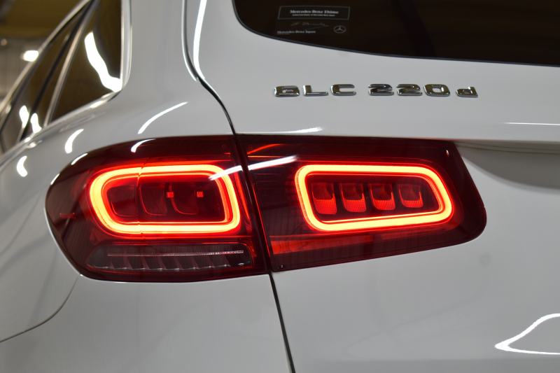 メルセデスベンツ GLC GLC220d 4ﾏﾁｯｸ AMGﾗｲﾝ ﾚｰﾀﾞｰｾｰﾌﾃｨP 後期型 1ｵｰﾅｰ ﾊﾟﾉﾗﾏｻﾝﾙｰﾌ AMGｴｱﾛ19AW ﾃﾞｨｽﾄﾛﾆｯｸ ﾌﾞﾗｲﾝﾄﾞｽﾎﾟｯﾄ ﾚｰﾝｷｰﾌﾟ ﾊｰﾌﾚｻﾞｰ MBUXﾅﾋﾞTV 360ｶﾒﾗ ｷｰﾚｽGO ﾌｯﾄｹﾞｰﾄ 2年保証