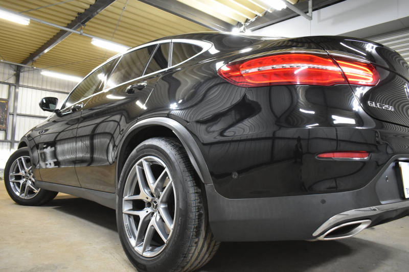 メルセデスベンツ GLCクーペ GLC250 4M ｸｰﾍﾟ ｽﾎﾟｰﾂ 本革仕様 ﾚｰﾀﾞｰｾｰﾌﾃｨP 全席ﾋｰﾀｰ黒革 ｻﾝﾙｰﾌ ﾃﾞｨｽﾄﾛ ﾌﾞﾗｲﾝﾄﾞｽﾎﾟｯﾄ Lｷｰﾌﾟ ｷｰﾚｽGo ﾍｯﾄﾞｱｯﾌﾟD 自動Fｹﾞｰﾄ ﾌﾞﾙﾒｽﾀｰS 地デジ360ｶﾒﾗ 2年保証