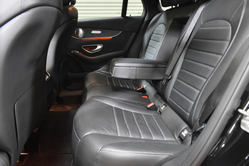 メルセデスベンツ GLCクーペ GLC250 4M ｸｰﾍﾟ ｽﾎﾟｰﾂ 本革仕様 ﾚｰﾀﾞｰｾｰﾌﾃｨP 全席ﾋｰﾀｰ黒革 ｻﾝﾙｰﾌ ﾃﾞｨｽﾄﾛ ﾌﾞﾗｲﾝﾄﾞｽﾎﾟｯﾄ Lｷｰﾌﾟ ｷｰﾚｽGo ﾍｯﾄﾞｱｯﾌﾟD 自動Fｹﾞｰﾄ ﾌﾞﾙﾒｽﾀｰS 地デジ360ｶﾒﾗ 2年保証