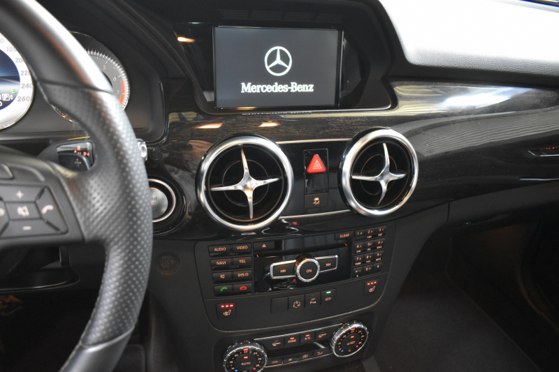 メルセデスベンツ GLKクラス GLK350 4M AMGｴｸｽｸﾙｰｼﾌﾞ ﾚｰﾀﾞｰｾｰﾌﾃｨP 後期型 左H 4WD 306馬力 ﾊﾟﾉﾗﾏｻﾝﾙｰﾌ ﾋｰﾀｰ付黒革 ﾃﾞｨｽﾄﾛ BSM Lｷｰﾌﾟ AMGｴｱﾛ20AW ｷｰﾚｽGO ﾊﾟｰｸﾄﾛ 電動ﾘｱｹﾞｰﾄ LED内蔵ｷｾﾉﾝ 地ﾃﾞｼﾞﾅﾋﾞ 360ｶﾒﾗ 2年保証