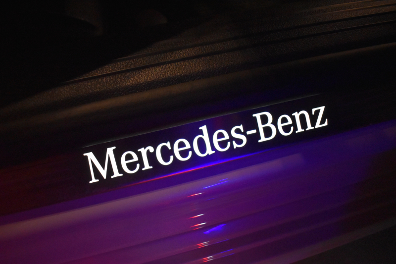 メルセデスベンツ Aクラス A250 4ﾏﾁｯｸ AMGﾗｲﾝ AMGﾚｻﾞｰｴｸｽｸﾙｰｼﾌﾞ ｱﾄﾞﾊﾞﾝｽﾄﾞP ﾚｰﾀﾞｰSP  ﾊﾟﾉﾗﾏｻﾝﾙｰﾌ ﾋｰﾀｰ赤黒革 ﾃﾞｨｽﾄﾛ ﾌﾞﾗｲﾝﾄﾞS Lﾁｪﾝｼﾞ AMGｴｱﾛ18AW ｷｰGO PTS ﾍｯﾄﾞｱｯﾌﾟD 対話式ﾅﾋﾞTV 360ｶﾒﾗ 2年保証