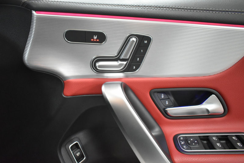 メルセデスベンツ Aクラス A250 4ﾏﾁｯｸ AMGﾗｲﾝ AMGﾚｻﾞｰｴｸｽｸﾙｰｼﾌﾞ ｱﾄﾞﾊﾞﾝｽﾄﾞP ﾚｰﾀﾞｰSP  ﾊﾟﾉﾗﾏｻﾝﾙｰﾌ ﾋｰﾀｰ赤黒革 ﾃﾞｨｽﾄﾛ ﾌﾞﾗｲﾝﾄﾞS Lﾁｪﾝｼﾞ AMGｴｱﾛ18AW ｷｰGO PTS ﾍｯﾄﾞｱｯﾌﾟD 対話式ﾅﾋﾞTV 360ｶﾒﾗ 2年保証