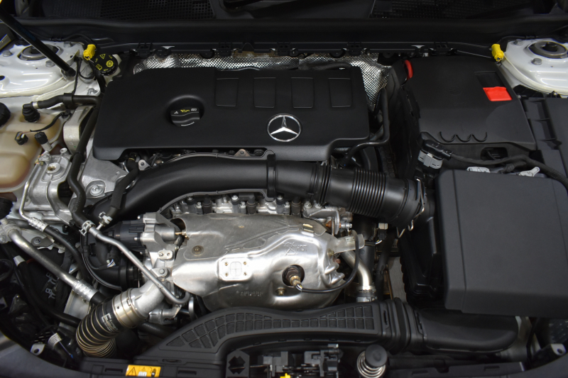 メルセデスベンツ Aクラス A250 4ﾏﾁｯｸ AMGﾗｲﾝ AMGﾚｻﾞｰｴｸｽｸﾙｰｼﾌﾞ ｱﾄﾞﾊﾞﾝｽﾄﾞP ﾚｰﾀﾞｰSP  ﾊﾟﾉﾗﾏｻﾝﾙｰﾌ ﾋｰﾀｰ赤黒革 ﾃﾞｨｽﾄﾛ ﾌﾞﾗｲﾝﾄﾞS Lﾁｪﾝｼﾞ AMGｴｱﾛ18AW ｷｰGO PTS ﾍｯﾄﾞｱｯﾌﾟD 対話式ﾅﾋﾞTV 360ｶﾒﾗ 2年保証