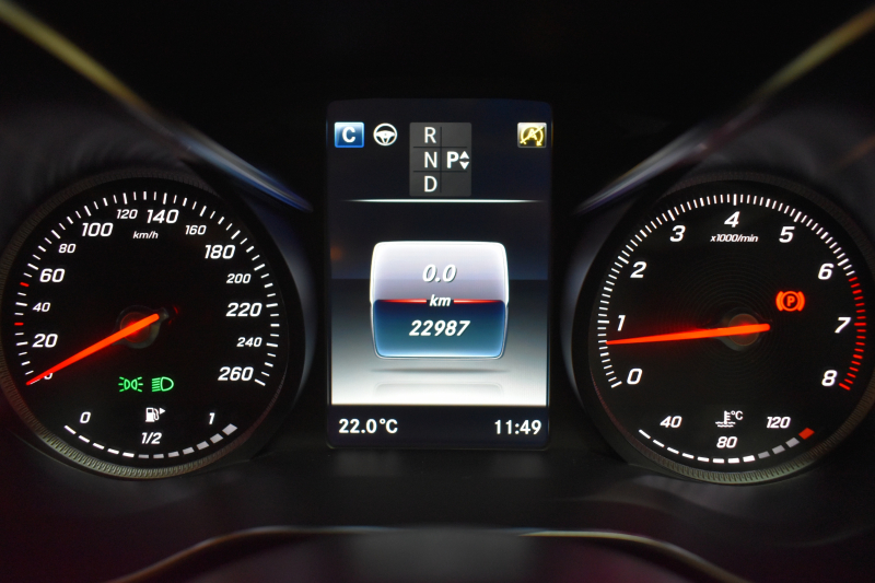 メルセデスベンツ Cクラス C180ｸｰﾍﾟ ｽﾎﾟｰﾂ+ ﾚｻﾞｰｴｸｽｸﾙｰｼﾌﾞ ﾚｰﾀﾞｰｾｰﾌﾃｨP 燃費14.9km ﾊﾟﾉﾗﾏｻﾝﾙｰﾌ ﾋｰﾀｰ赤本革 ACC BSM Lｷｰﾌﾟ AMGｴｱﾛ19AW ｷｰﾚｽGo ﾊﾟｰｸﾄﾛ LEDﾍｯﾄﾞﾗｲﾄ ｴｱﾊﾞﾗﾝｽ 地ﾃﾞｼﾞﾅﾋﾞ Bｶﾒﾗ 2年保証