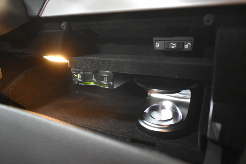 メルセデスベンツ Cクラス C180ｸｰﾍﾟ ｽﾎﾟｰﾂ+ ﾚｻﾞｰｴｸｽｸﾙｰｼﾌﾞ ﾚｰﾀﾞｰｾｰﾌﾃｨP 燃費14.9km ﾊﾟﾉﾗﾏｻﾝﾙｰﾌ ﾋｰﾀｰ赤本革 ACC BSM Lｷｰﾌﾟ AMGｴｱﾛ19AW ｷｰﾚｽGo ﾊﾟｰｸﾄﾛ LEDﾍｯﾄﾞﾗｲﾄ ｴｱﾊﾞﾗﾝｽ 地ﾃﾞｼﾞﾅﾋﾞ Bｶﾒﾗ 2年保証