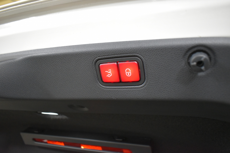 AMG CLSクラス CLS53 4ﾏﾁｯｸ+ ﾚｰﾀﾞｰｾｰﾌﾃｨP 右H 3.0ﾘｯﾀｰ/435馬力 ISG搭載 MEｺﾈｸﾄ ｺﾗﾑ9速 4WD 1ｵｰﾅｰ ｶﾞﾗｽｻﾝﾙｰﾌ ﾋｰﾀｰｸｰﾗｰ黒革 ﾃﾞｨｽﾄﾛ BSM Lﾁｪﾝｼﾞ AMGｴｱﾛ20AW ｷｰﾚｽGO PTS ﾌﾞﾙﾒｽﾀｰ HUD ﾌｯﾄｹﾞｰﾄ LEDﾍｯﾄﾞﾗｲﾄ 地ﾃﾞｼﾞﾅﾋﾞ 360ｶﾒﾗ 2年保証