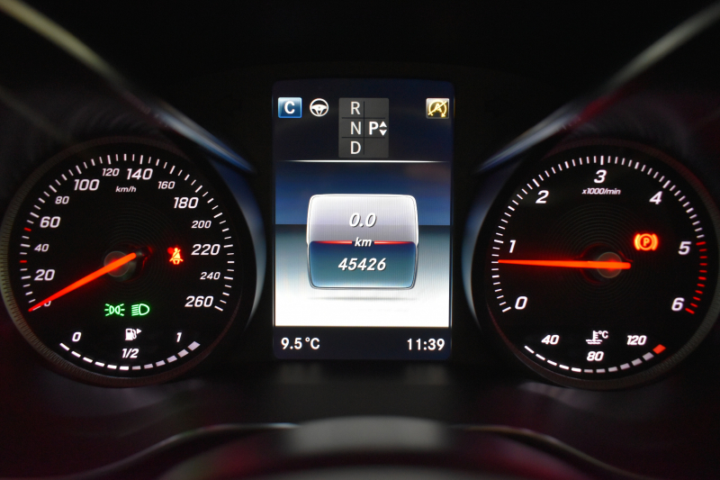 メルセデスベンツ GLC GLC220d 4ﾏﾁｯｸ ｽﾎﾟｰﾂ 本革仕様 ﾚｰﾀﾞｰｾｰﾌﾃｨP ﾊﾟﾉﾗﾏｻﾝﾙｰﾌ 全席ﾋｰﾀｰ黒革 ﾌﾞﾙﾒｽﾀｰ ﾍｯﾄﾞｱｯﾌﾟﾃﾞｨｽﾌﾟﾚｲ ﾌｯﾄｹﾞｰﾄ AMGｴｱﾛ19AW ﾃﾞｨｽﾄﾛﾆｯｸ ﾌﾞﾗｲﾝﾄﾞｽﾎﾟｯﾄ ﾚｰﾝｷｰﾌﾟ Meｺﾈｸﾄ HDDﾅﾋﾞTV 360ｶﾒﾗ ｷｰﾚｽGo 2年保証