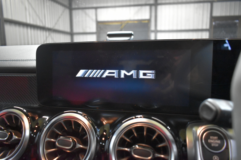 AMG GLB MercedesAMG GLB35 4ﾏﾁｯｸ AMGｱﾄﾞﾊﾞﾝｽﾄﾞ＆ﾊﾟﾌｫｰﾏﾝｽP ﾚｰﾀﾞｰｾｰﾌﾃｨP 8速 ﾊﾟﾉﾗﾏｻﾝﾙｰﾌ ﾋｰﾀｰ黒/赤革 対話式ﾅﾋﾞ ﾃﾞｨｽﾄﾛ BSM Lｷｰﾌﾟ AMGｴｱﾛ19AW ｷｰﾚｽGO PTS HUD  地ﾃﾞｼﾞﾅﾋﾞ 360ｶﾒﾗ 2年保証