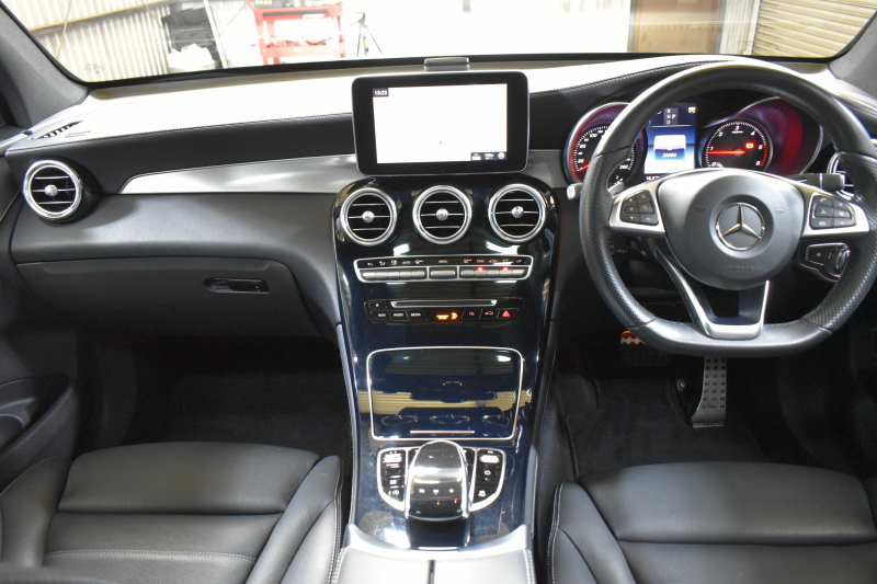 メルセデスベンツ GLC GLC220d 4ﾏﾁｯｸ ｽﾎﾟｰﾂ 本革仕様 ﾚｰﾀﾞｰｾｰﾌﾃｨP 170馬力 ﾊﾟﾉﾗﾏｻﾝﾙｰﾌ 全席ﾋｰﾀｰ黒革ｼｰﾄ ﾃﾞｨｽﾄﾛ ﾌﾞﾗｲﾝﾄﾞS Lｷｰﾌﾟ AMGｴｱﾛ19AW ｷｰGo PTS ﾍｯﾄﾞｱｯﾌﾟD ﾌﾞﾙﾒｽﾀS Fｹﾞｰﾄ 地ﾃﾞｼﾞ360ｶﾒﾗ 2年保証
