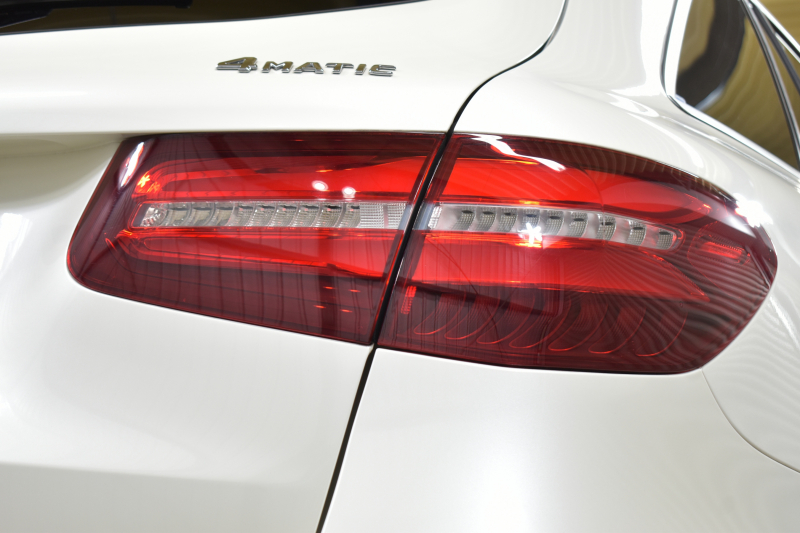 メルセデスベンツ GLC GLC220d 4ﾏﾁｯｸ ｽﾎﾟｰﾂ 本革仕様 ﾚｰﾀﾞｰｾｰﾌﾃｨP 170馬力 ﾊﾟﾉﾗﾏｻﾝﾙｰﾌ 全席ﾋｰﾀｰ黒革ｼｰﾄ ﾃﾞｨｽﾄﾛ ﾌﾞﾗｲﾝﾄﾞS Lｷｰﾌﾟ AMGｴｱﾛ19AW ｷｰGo PTS ﾍｯﾄﾞｱｯﾌﾟD ﾌﾞﾙﾒｽﾀS Fｹﾞｰﾄ 地ﾃﾞｼﾞ360ｶﾒﾗ 2年保証