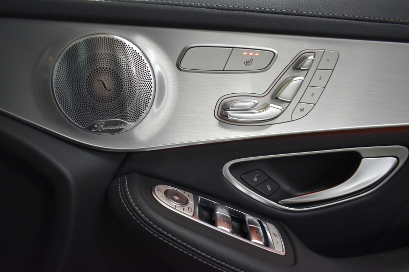 メルセデスベンツ GLC GLC220d 4ﾏﾁｯｸ ｽﾎﾟｰﾂ 本革仕様 ﾚｰﾀﾞｰｾｰﾌﾃｨP 170馬力 ﾊﾟﾉﾗﾏｻﾝﾙｰﾌ 全席ﾋｰﾀｰ黒革ｼｰﾄ ﾃﾞｨｽﾄﾛ ﾌﾞﾗｲﾝﾄﾞS Lｷｰﾌﾟ AMGｴｱﾛ19AW ｷｰGo PTS ﾍｯﾄﾞｱｯﾌﾟD ﾌﾞﾙﾒｽﾀS Fｹﾞｰﾄ 地ﾃﾞｼﾞ360ｶﾒﾗ 2年保証