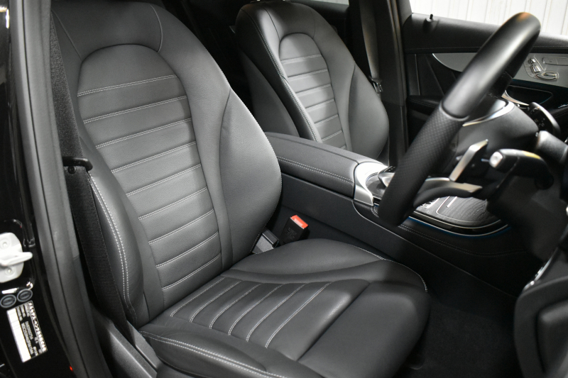 メルセデスベンツ GLC GLC250 4ﾏﾁｯｸ ｽﾎﾟｰﾂ 本革仕様 ﾚｰﾀﾞｰｾｰﾌﾃｨP 211馬力 1ｵｰﾅｰ ﾊﾟﾉﾗﾏｻﾝﾙｰﾌ 全席ﾋｰﾀｰ黒革ｼｰﾄ ﾃﾞｨｽﾄﾛ ﾌﾞﾗｲﾝﾄﾞS Lｷｰﾌﾟ AMGｴｱﾛ19AW ｷｰGo PTS ﾍｯﾄﾞｱｯﾌﾟD ﾌﾞﾙﾒｽﾀS Fｹﾞｰﾄ 地ﾃﾞｼﾞ360ｶﾒﾗ 2年保証