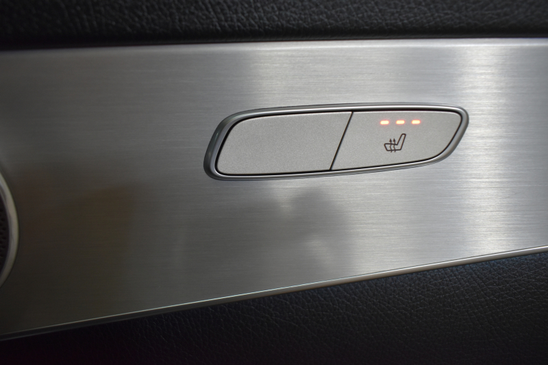 メルセデスベンツ GLC GLC250 4ﾏﾁｯｸ ｽﾎﾟｰﾂ 本革仕様 ﾚｰﾀﾞｰｾｰﾌﾃｨP 211馬力 1ｵｰﾅｰ ﾊﾟﾉﾗﾏｻﾝﾙｰﾌ 全席ﾋｰﾀｰ黒革ｼｰﾄ ﾃﾞｨｽﾄﾛ ﾌﾞﾗｲﾝﾄﾞS Lｷｰﾌﾟ AMGｴｱﾛ19AW ｷｰGo PTS ﾍｯﾄﾞｱｯﾌﾟD ﾌﾞﾙﾒｽﾀS Fｹﾞｰﾄ 地ﾃﾞｼﾞ360ｶﾒﾗ 2年保証