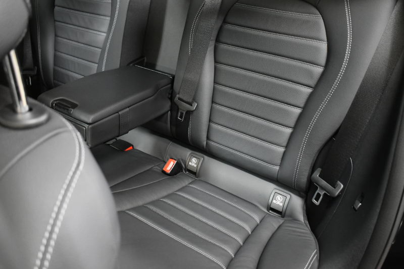 メルセデスベンツ GLC GLC250 4ﾏﾁｯｸ ｽﾎﾟｰﾂ 本革仕様 ﾚｰﾀﾞｰｾｰﾌﾃｨP 211馬力 1ｵｰﾅｰ ﾊﾟﾉﾗﾏｻﾝﾙｰﾌ 全席ﾋｰﾀｰ黒革ｼｰﾄ ﾃﾞｨｽﾄﾛ ﾌﾞﾗｲﾝﾄﾞS Lｷｰﾌﾟ AMGｴｱﾛ19AW ｷｰGo PTS ﾍｯﾄﾞｱｯﾌﾟD ﾌﾞﾙﾒｽﾀS Fｹﾞｰﾄ 地ﾃﾞｼﾞ360ｶﾒﾗ 2年保証