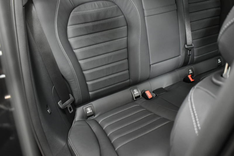 メルセデスベンツ GLC GLC250 4ﾏﾁｯｸ ｽﾎﾟｰﾂ 本革仕様 ﾚｰﾀﾞｰｾｰﾌﾃｨP 211馬力 1ｵｰﾅｰ ﾊﾟﾉﾗﾏｻﾝﾙｰﾌ 全席ﾋｰﾀｰ黒革ｼｰﾄ ﾃﾞｨｽﾄﾛ ﾌﾞﾗｲﾝﾄﾞS Lｷｰﾌﾟ AMGｴｱﾛ19AW ｷｰGo PTS ﾍｯﾄﾞｱｯﾌﾟD ﾌﾞﾙﾒｽﾀS Fｹﾞｰﾄ 地ﾃﾞｼﾞ360ｶﾒﾗ 2年保証