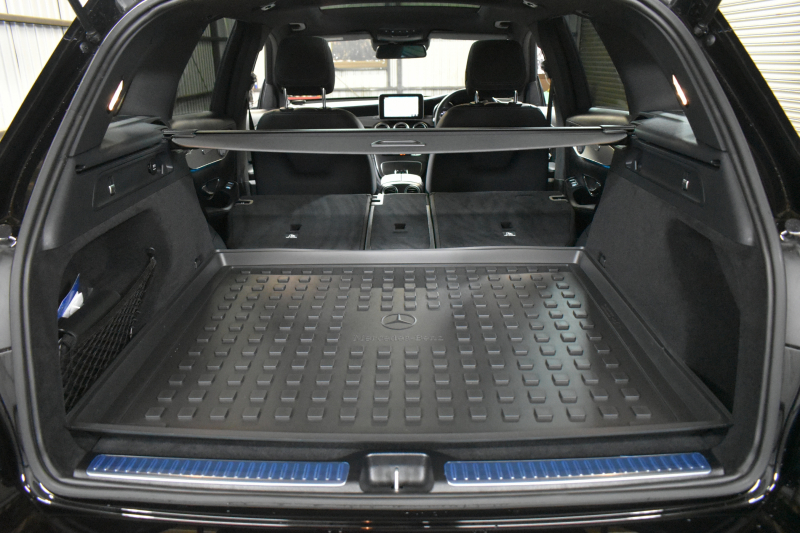 メルセデスベンツ GLC GLC250 4ﾏﾁｯｸ ｽﾎﾟｰﾂ 本革仕様 ﾚｰﾀﾞｰｾｰﾌﾃｨP 211馬力 1ｵｰﾅｰ ﾊﾟﾉﾗﾏｻﾝﾙｰﾌ 全席ﾋｰﾀｰ黒革ｼｰﾄ ﾃﾞｨｽﾄﾛ ﾌﾞﾗｲﾝﾄﾞS Lｷｰﾌﾟ AMGｴｱﾛ19AW ｷｰGo PTS ﾍｯﾄﾞｱｯﾌﾟD ﾌﾞﾙﾒｽﾀS Fｹﾞｰﾄ 地ﾃﾞｼﾞ360ｶﾒﾗ 2年保証