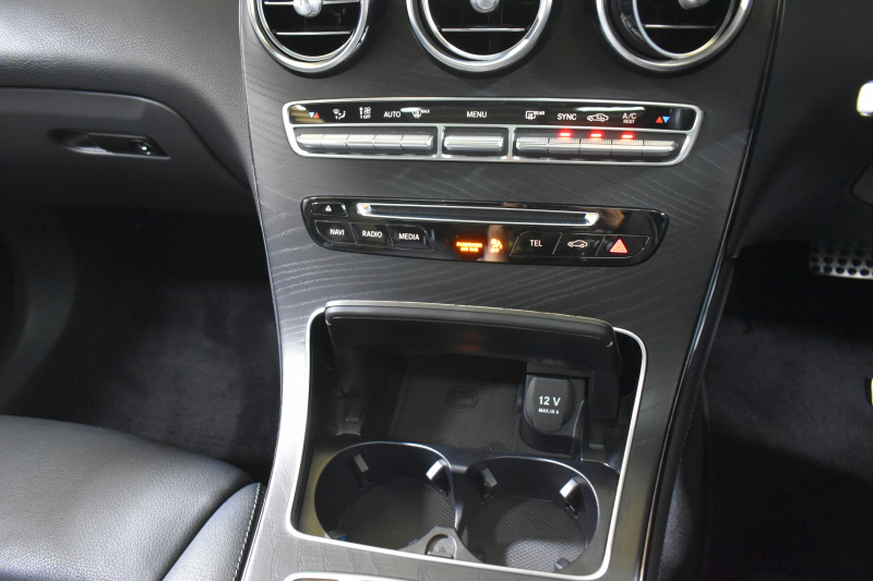 AMG GLC GLC43 4MATIC ﾚｻﾞｰｴｸｽｸﾙｰｼﾌﾞP ﾚｰﾀﾞｰｾｰﾌﾃｨP V6ﾂｲﾝﾀｰﾎﾞ/367馬力 ﾊﾟﾉﾗﾏｻﾝﾙｰﾌ 黒革 ﾌﾞﾙﾒｽﾀｰ HUD ﾃﾞｨｽﾄﾛﾆｯｸ ﾌﾞﾗｲﾝﾄﾞS ﾚｰﾝｷｰﾌﾟ ｴｱﾛ20AW ｻｲﾄﾞﾗﾝﾆﾝｸﾞﾎﾞｰﾄﾞ ﾊﾟﾅﾒﾘﾙｯｸｸﾞﾘﾙ HDDﾅﾋﾞTV 360ｶﾒﾗ ﾌｯﾄｹﾞｰﾄ 2年保証