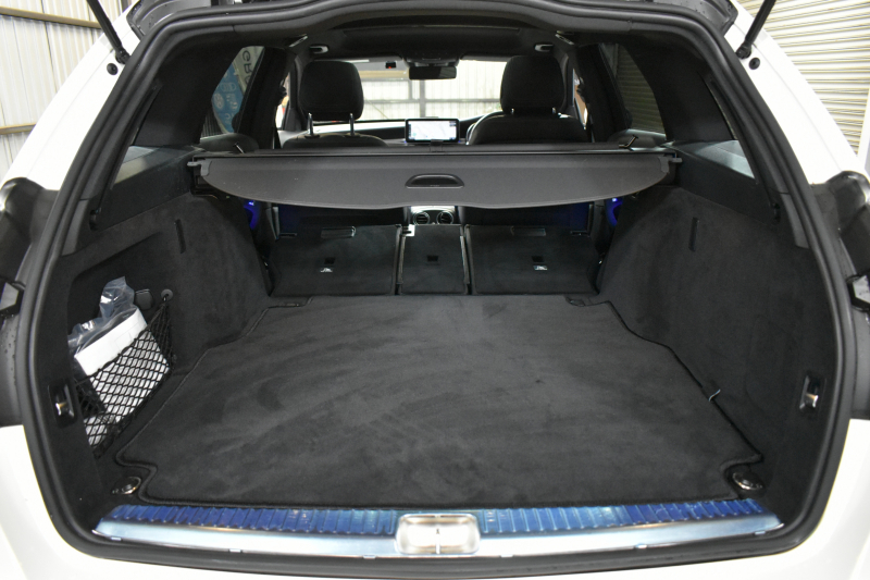 メルセデスベンツ Cクラス C200ﾜｺﾞﾝ ﾛｰﾚｳｽｴﾃﾞｨｼｮﾝｽﾎﾟｰﾂﾌﾟﾗｽ ﾚｻﾞｰｴｸｽｸﾙｰｼﾌﾞ ﾚｰﾀﾞｰSP 特別仕様車 184馬力 ﾊﾟﾉﾗﾏ MEｺﾈｸﾄ ﾋｰﾀｰ黒革 ﾃﾞｨｽﾄﾛ BSM Lﾁｪﾝ ｼﾞｱｼｽﾄ  AMGｴｱﾛ18AW ｷｰGo 液晶ﾒｰﾀｰ HUD ﾌｯﾄｹﾞｰﾄ 地ﾃﾞｼﾞﾅﾋﾞ360ｶﾒﾗ 2年保証