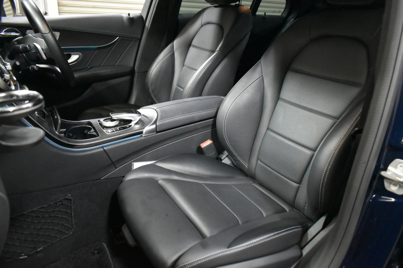 メルセデスベンツ Cクラス C200 4ﾏﾁｯｸ AVG AMGﾗｲﾝ ﾚｰﾀﾞｰｾｰﾌﾃｨP  MEｺﾈｸﾄ 9速  184馬力 燃費13.7km 4WD ﾋｰﾀｰ黒革 ﾃﾞｨｽﾄﾛ BSM Lｷｰﾌﾟ AMGｴｱﾛ18AW ｷｰﾚｽGO ﾊﾟｰｸﾄﾛ LEDﾍｯﾄﾞﾗｲﾄ ﾏﾙﾁｱﾝﾋﾞｴﾝﾄﾗｲﾄ 地ﾃﾞｼﾞﾅﾋﾞ Bｶﾒﾗ 2年保証