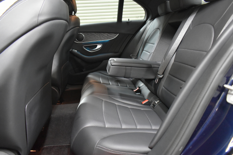 メルセデスベンツ Cクラス C200 4ﾏﾁｯｸ AVG AMGﾗｲﾝ ﾚｰﾀﾞｰｾｰﾌﾃｨP  MEｺﾈｸﾄ 9速  184馬力 燃費13.7km 4WD ﾋｰﾀｰ黒革 ﾃﾞｨｽﾄﾛ BSM Lｷｰﾌﾟ AMGｴｱﾛ18AW ｷｰﾚｽGO ﾊﾟｰｸﾄﾛ LEDﾍｯﾄﾞﾗｲﾄ ﾏﾙﾁｱﾝﾋﾞｴﾝﾄﾗｲﾄ 地ﾃﾞｼﾞﾅﾋﾞ Bｶﾒﾗ 2年保証