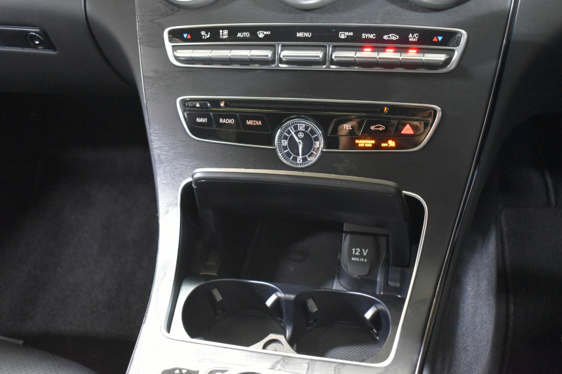 メルセデスベンツ Cクラス C200 4ﾏﾁｯｸ AVG AMGﾗｲﾝ ﾚｰﾀﾞｰｾｰﾌﾃｨP  MEｺﾈｸﾄ 9速  184馬力 燃費13.7km 4WD ﾋｰﾀｰ黒革 ﾃﾞｨｽﾄﾛ BSM Lｷｰﾌﾟ AMGｴｱﾛ18AW ｷｰﾚｽGO ﾊﾟｰｸﾄﾛ LEDﾍｯﾄﾞﾗｲﾄ ﾏﾙﾁｱﾝﾋﾞｴﾝﾄﾗｲﾄ 地ﾃﾞｼﾞﾅﾋﾞ Bｶﾒﾗ 2年保証