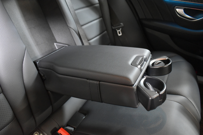 メルセデスベンツ Cクラス C200 4ﾏﾁｯｸ AVG AMGﾗｲﾝ ﾚｰﾀﾞｰｾｰﾌﾃｨP  MEｺﾈｸﾄ 9速  184馬力 燃費13.7km 4WD ﾋｰﾀｰ黒革 ﾃﾞｨｽﾄﾛ BSM Lｷｰﾌﾟ AMGｴｱﾛ18AW ｷｰﾚｽGO ﾊﾟｰｸﾄﾛ LEDﾍｯﾄﾞﾗｲﾄ ﾏﾙﾁｱﾝﾋﾞｴﾝﾄﾗｲﾄ 地ﾃﾞｼﾞﾅﾋﾞ Bｶﾒﾗ 2年保証