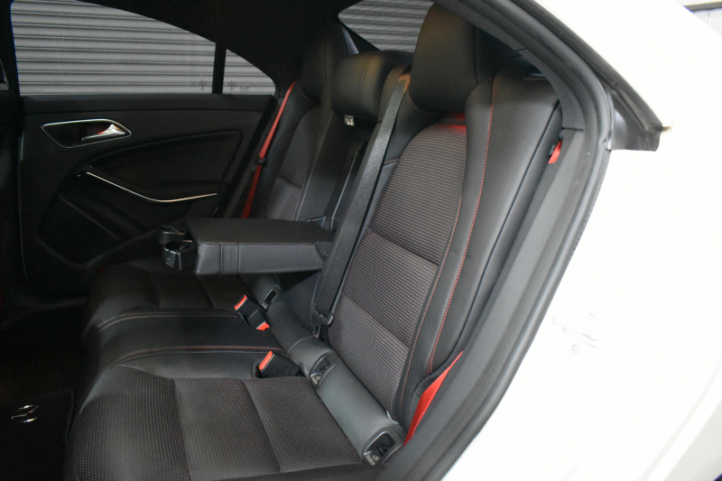 メルセデスベンツ CLAクラス CLA250 ｼｭﾎﾟﾙﾄ 4ﾏﾁｯｸ AMGﾚｻﾞｰｴｸｽｸﾙｰｼﾌﾞ ﾚｰﾀﾞｰｾｰﾌﾃｨP 後期型 2.0ﾘｯﾀｰ/218馬力 4WD 低走行 ﾊﾟﾉﾗﾏｻﾝﾙｰﾌ ﾋｰﾀｰ黒革 ﾃﾞｨｽﾄﾛ BSM Lｷｰﾌﾟ AMGｴｱﾛ18AW ｷｰﾚｽGo PTS ﾊｰﾏﾝｶｰﾄﾞﾝｻｳﾝﾄﾞ 地ﾃﾞｼﾞﾅﾋﾞ Bｶﾒﾗ 2年保証