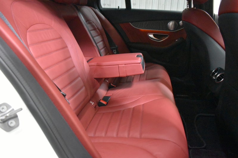 AMG Cクラス C43 4M EXC ﾚｰﾀﾞｰP  左H 1ｵｰﾅｰ 3.0LV6ﾀｰﾎﾞ367馬力 ﾋｰﾀｰ赤革 ﾃﾞｨｽﾄﾛ ﾌﾞﾗｲﾝﾄﾞｽﾎﾟｯﾄ Lｷｰﾌﾟ AMGｴｱﾛ19AW ｷｰGO ﾌﾞﾙﾒｽﾀｰS ﾌｯﾄﾄﾗﾝｸ 地ﾃﾞｼﾞBｶﾒﾗ PTS 2年保証