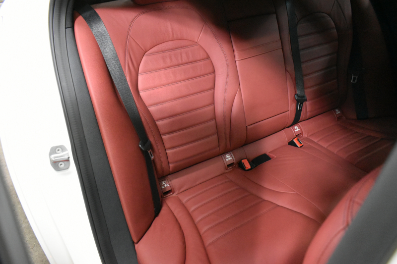 AMG Cクラス C43 4M EXC ﾚｰﾀﾞｰP  左H 1ｵｰﾅｰ 3.0LV6ﾀｰﾎﾞ367馬力 ﾋｰﾀｰ赤革 ﾃﾞｨｽﾄﾛ ﾌﾞﾗｲﾝﾄﾞｽﾎﾟｯﾄ Lｷｰﾌﾟ AMGｴｱﾛ19AW ｷｰGO ﾌﾞﾙﾒｽﾀｰS ﾌｯﾄﾄﾗﾝｸ 地ﾃﾞｼﾞBｶﾒﾗ PTS 2年保証