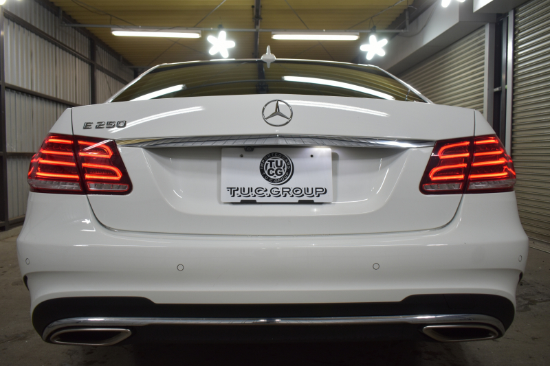 メルセデスベンツ Eクラス E250 AVG AMGｽﾎﾟｰﾂ ﾚｰﾀﾞｰSP 後期 ﾋｰﾀｰ黒半革 ﾃﾞｨｽﾄﾛ Bｽﾎﾟｯﾄ Lｷｰﾌﾟ ｷｰﾚｽGo AMGｴｱﾛ18AW ﾊﾟｰｸﾄﾛ LEDﾍｯﾄﾞ 駐車支援 地ﾃﾞｼﾞﾅﾋﾞ 360ｶﾒﾗ 2年保証