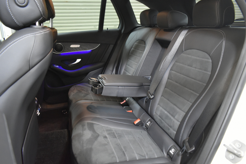 メルセデスベンツ GLC GLC300 4ﾏﾁｯｸ AMGﾗｲﾝ ﾚｰﾀﾞｰｾｰﾌﾃｨP 後期型 1ｵｰﾅｰ MEｺﾈｸﾄ 9速 ﾋｰﾀ付黒半革 ﾃﾞｨｽﾄﾛ BSM Lﾁｪﾝｼﾞ AMGｴｱﾛ20AW PTS ﾌｯﾄｹﾞｰﾄ  地ﾃﾞｼﾞﾅﾋﾞ 360ｶﾒﾗ 2年保証