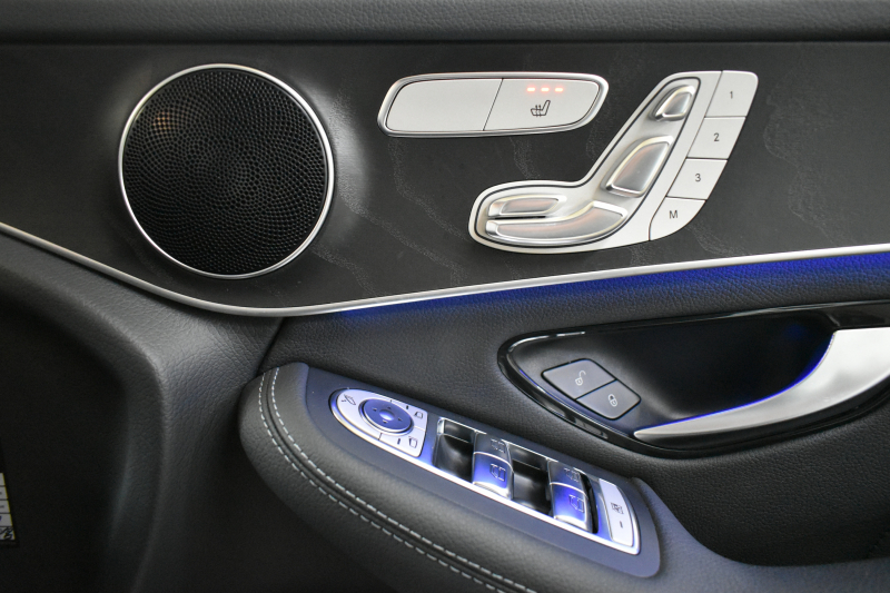 メルセデスベンツ GLC GLC300 4ﾏﾁｯｸ AMGﾗｲﾝ ﾚｰﾀﾞｰｾｰﾌﾃｨP 後期型 1ｵｰﾅｰ MEｺﾈｸﾄ 9速 ﾋｰﾀ付黒半革 ﾃﾞｨｽﾄﾛ BSM Lﾁｪﾝｼﾞ AMGｴｱﾛ20AW PTS ﾌｯﾄｹﾞｰﾄ  地ﾃﾞｼﾞﾅﾋﾞ 360ｶﾒﾗ 2年保証