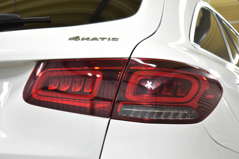 メルセデスベンツ GLC GLC300 4ﾏﾁｯｸ AMGﾗｲﾝ ﾚｰﾀﾞｰｾｰﾌﾃｨP 後期型 1ｵｰﾅｰ MEｺﾈｸﾄ 9速 ﾋｰﾀ付黒半革 ﾃﾞｨｽﾄﾛ BSM Lﾁｪﾝｼﾞ AMGｴｱﾛ20AW PTS ﾌｯﾄｹﾞｰﾄ  地ﾃﾞｼﾞﾅﾋﾞ 360ｶﾒﾗ 2年保証