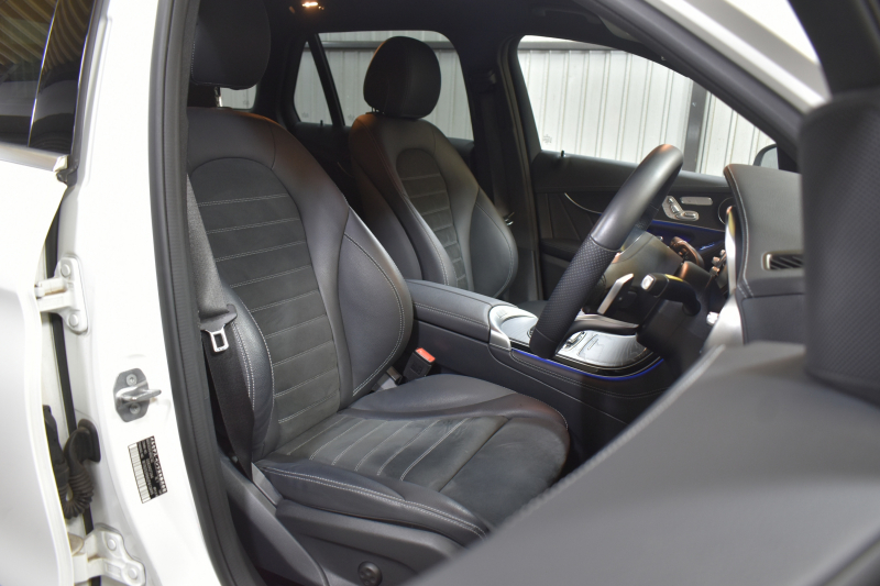 メルセデスベンツ GLC GLC300 4ﾏﾁｯｸ AMGﾗｲﾝ ﾚｰﾀﾞｰｾｰﾌﾃｨP 後期型 1ｵｰﾅｰ MEｺﾈｸﾄ 9速 ﾋｰﾀ付黒半革 ﾃﾞｨｽﾄﾛ BSM Lﾁｪﾝｼﾞ AMGｴｱﾛ20AW PTS ﾌｯﾄｹﾞｰﾄ  地ﾃﾞｼﾞﾅﾋﾞ 360ｶﾒﾗ 2年保証