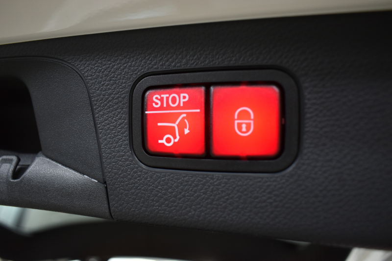 メルセデスベンツ GLC GLC300 4ﾏﾁｯｸ AMGﾗｲﾝ ﾚｰﾀﾞｰｾｰﾌﾃｨP 後期型 1ｵｰﾅｰ MEｺﾈｸﾄ 9速 ﾋｰﾀ付黒半革 ﾃﾞｨｽﾄﾛ BSM Lﾁｪﾝｼﾞ AMGｴｱﾛ20AW PTS ﾌｯﾄｹﾞｰﾄ  地ﾃﾞｼﾞﾅﾋﾞ 360ｶﾒﾗ 2年保証