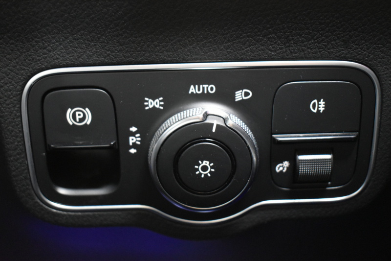 メルセデスベンツ Bクラス B200d AMGﾗｲﾝ AMGﾚｻﾞｰｴｸｽｸﾙｰｼﾌﾞP ｱﾄﾞﾊﾞﾝｽﾄﾞP ﾚｰﾀﾞｰSP MEｺﾈ MBUXｼｽﾃﾑ ﾊﾟﾉﾗﾏR ﾋｰﾀｰ付黒灰革 ACC BSM Lﾁｪﾝｼﾞ AMGｴｱﾛ18AW ﾏﾙﾁLED HUD ﾌｯﾄﾄﾗﾝｸ 対話式ﾅﾋﾞTV 360ｶﾒﾗ 2年保証