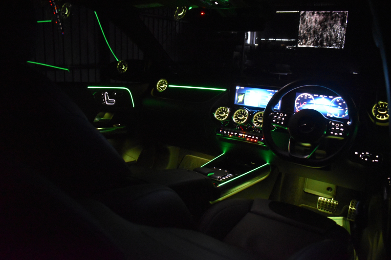 メルセデスベンツ Bクラス B200d AMGﾗｲﾝ AMGﾚｻﾞｰｴｸｽｸﾙｰｼﾌﾞP ｱﾄﾞﾊﾞﾝｽﾄﾞP ﾚｰﾀﾞｰSP MEｺﾈ MBUXｼｽﾃﾑ ﾊﾟﾉﾗﾏR ﾋｰﾀｰ付黒灰革 ACC BSM Lﾁｪﾝｼﾞ AMGｴｱﾛ18AW ﾏﾙﾁLED HUD ﾌｯﾄﾄﾗﾝｸ 対話式ﾅﾋﾞTV 360ｶﾒﾗ 2年保証