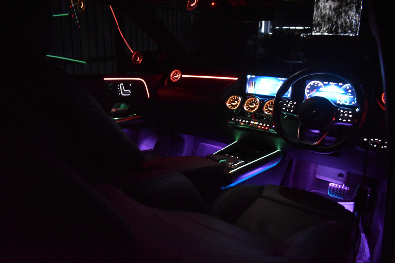 メルセデスベンツ Bクラス B200d AMGﾗｲﾝ AMGﾚｻﾞｰｴｸｽｸﾙｰｼﾌﾞP ｱﾄﾞﾊﾞﾝｽﾄﾞP ﾚｰﾀﾞｰSP MEｺﾈ MBUXｼｽﾃﾑ ﾊﾟﾉﾗﾏR ﾋｰﾀｰ付黒灰革 ACC BSM Lﾁｪﾝｼﾞ AMGｴｱﾛ18AW ﾏﾙﾁLED HUD ﾌｯﾄﾄﾗﾝｸ 対話式ﾅﾋﾞTV 360ｶﾒﾗ 2年保証