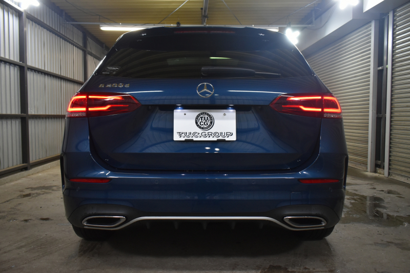 メルセデスベンツ Bクラス B200d AMGﾗｲﾝ AMGﾚｻﾞｰｴｸｽｸﾙｰｼﾌﾞP ｱﾄﾞﾊﾞﾝｽﾄﾞP ﾚｰﾀﾞｰSP MEｺﾈ MBUXｼｽﾃﾑ ﾊﾟﾉﾗﾏR ﾋｰﾀｰ付黒灰革 ACC BSM Lﾁｪﾝｼﾞ AMGｴｱﾛ18AW ﾏﾙﾁLED HUD ﾌｯﾄﾄﾗﾝｸ 対話式ﾅﾋﾞTV 360ｶﾒﾗ 2年保証