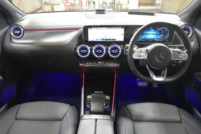 メルセデスベンツ Bクラス B200d AMGﾗｲﾝ AMGﾚｻﾞｰｴｸｽｸﾙｰｼﾌﾞP ｱﾄﾞﾊﾞﾝｽﾄﾞP ﾚｰﾀﾞｰSP MEｺﾈ MBUXｼｽﾃﾑ ﾊﾟﾉﾗﾏR ﾋｰﾀｰ付黒灰革 ACC BSM Lﾁｪﾝｼﾞ AMGｴｱﾛ18AW ﾏﾙﾁLED HUD ﾌｯﾄﾄﾗﾝｸ 対話式ﾅﾋﾞTV 360ｶﾒﾗ 2年保証